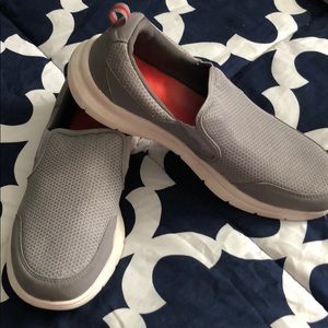 Men’s size 10.5 memory foam Shoes